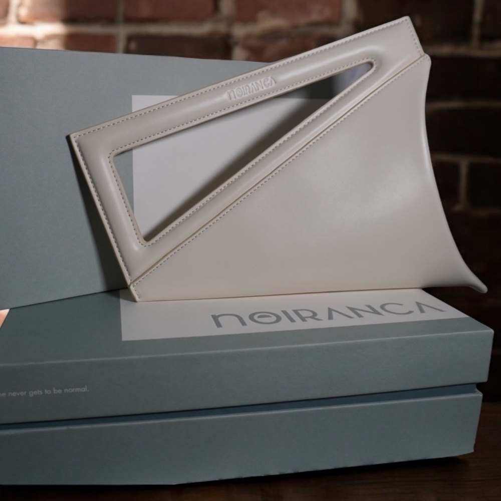 Noiranca Althea white purse